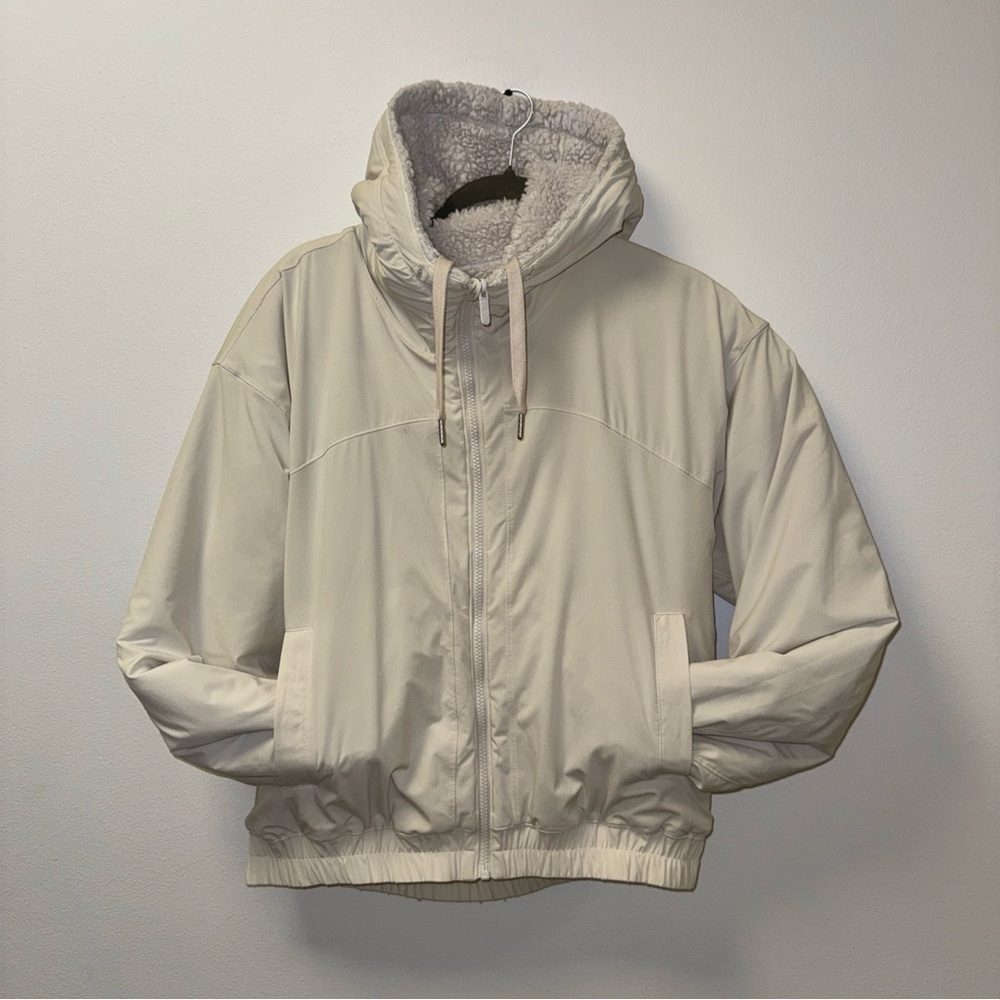 Lululemon Women’s Reversible Fleece Jacket in White Opal Size 12